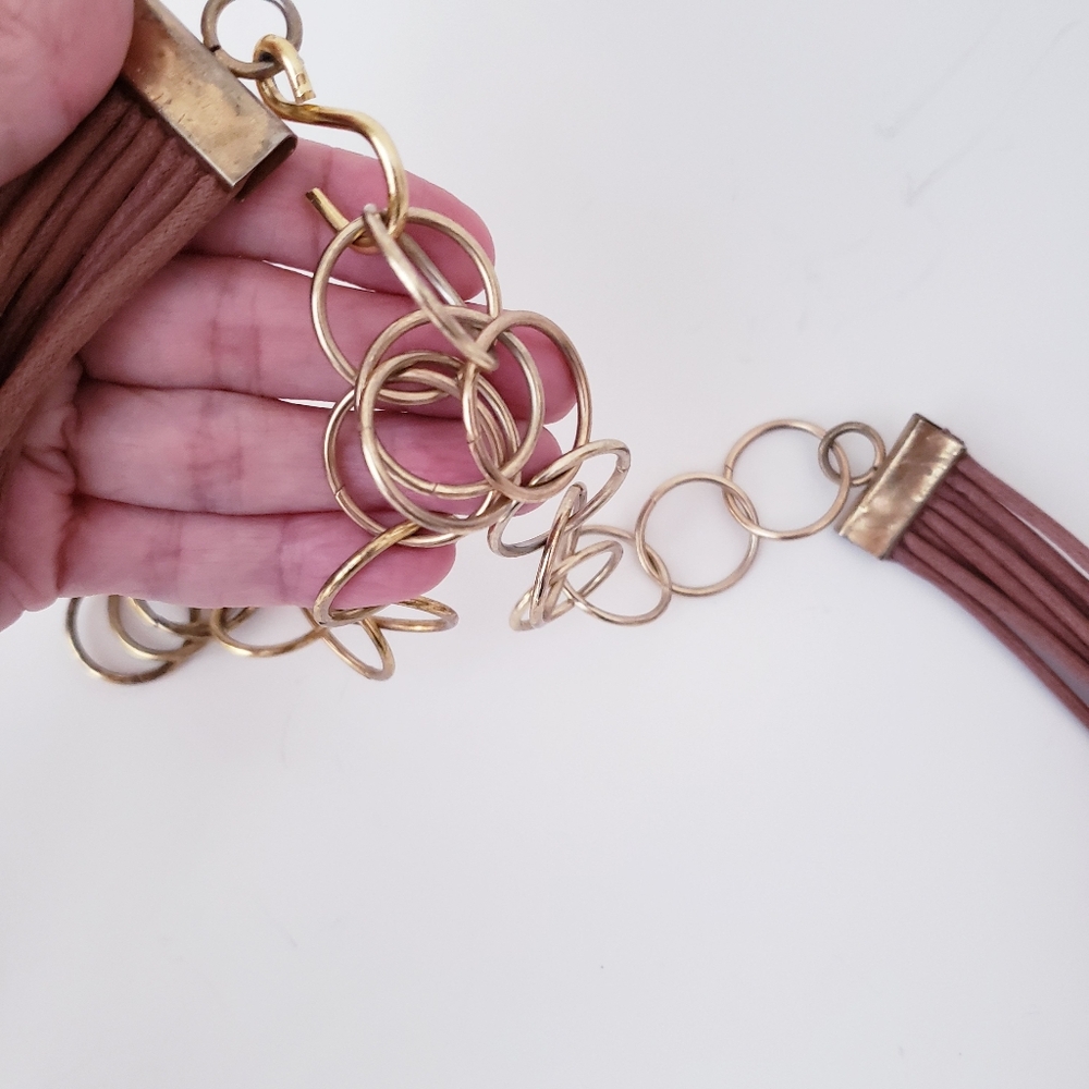 Vintage Gold Tone Metal And Leather Belt - Picture 6 of 10